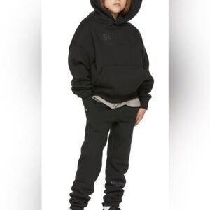 Essentials Kids sweatsuit